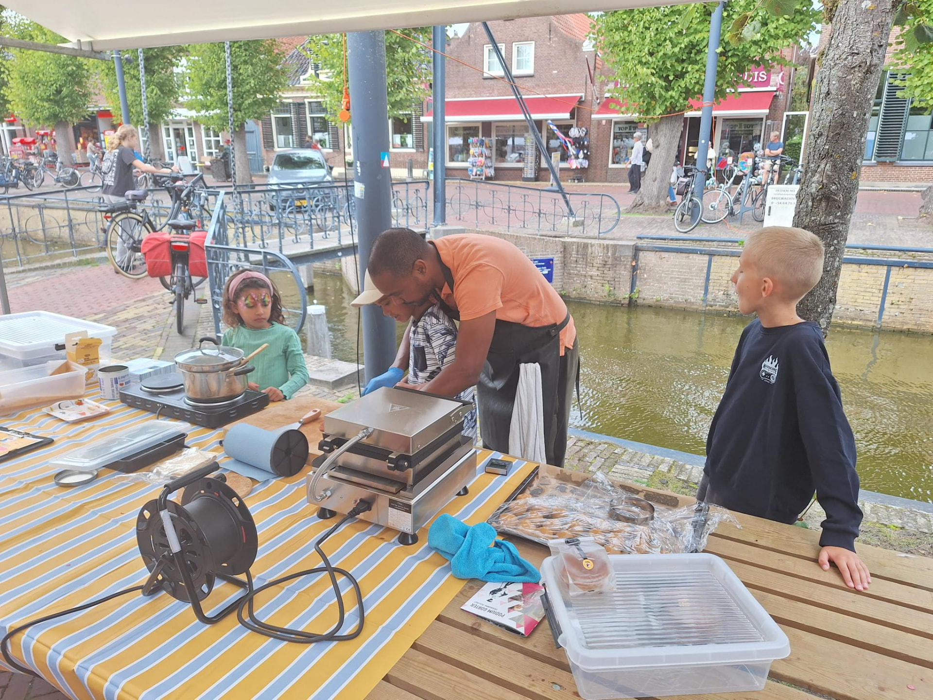 DODO Wafel kraam op UITfestival DFM in Balk